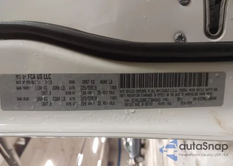 2018 Jeep Compass Altitude 4X4 z USA, uszkodzony, nr VIN 3C4NJDBB6JT304043